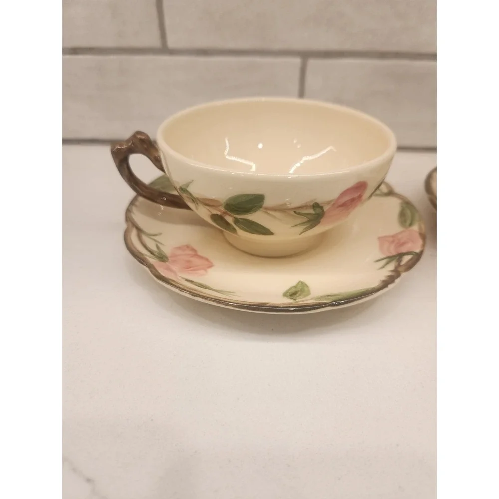 Set of‎ 2 Vintage USA Franciscan Desert Rose Tea Coffee Cups & Saucers